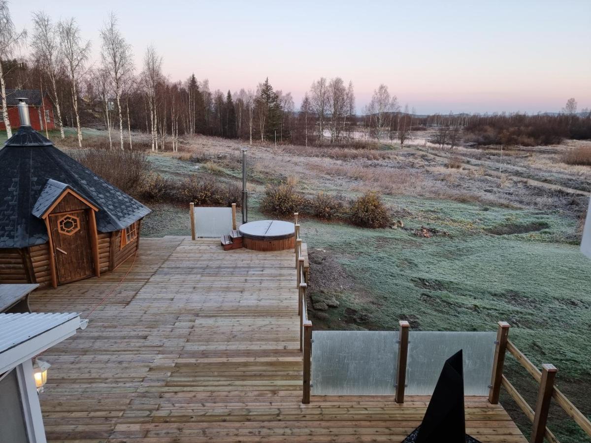 The Friendly Moose Overtornea Exterior foto